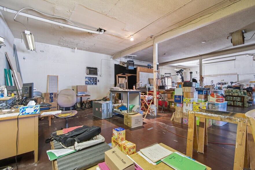 More Photos Of 5390-5396 Alhambra Ave, Los Angeles Light Manufacturing For Sale