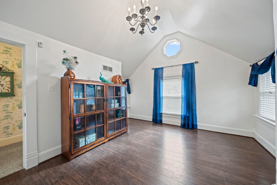 More Photos Of 7315 E Main St, Reynoldsburg Office For Sale