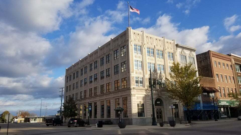 More Photos Of 201 S Broadway Ave, Albert Lea Loft Creative Space For Lease