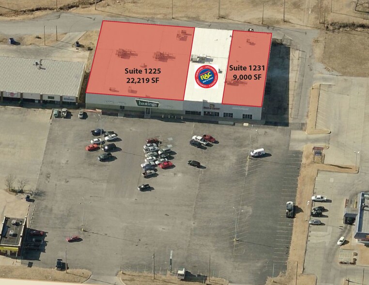 More Photos Of 1225-2297 N Highway 81, Duncan Unknown For Lease