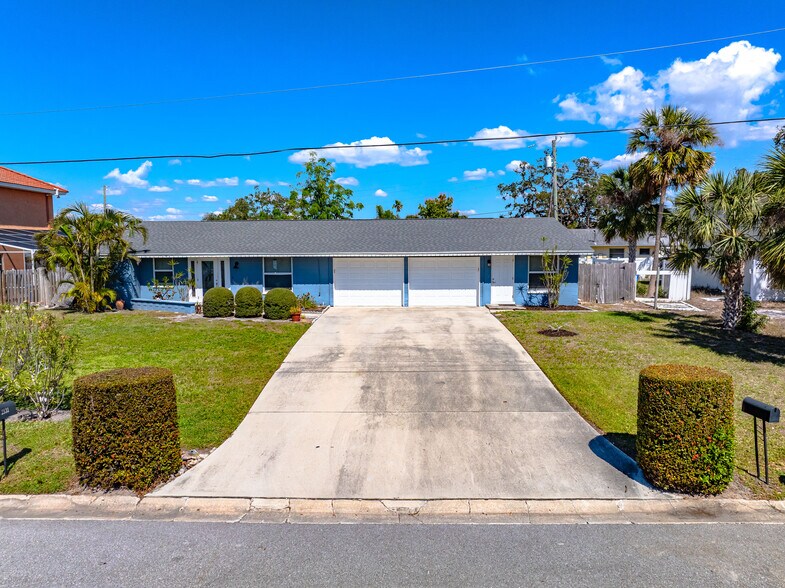 More Photos Of 2131 Montclair Dr, Sarasota Apartments For Sale