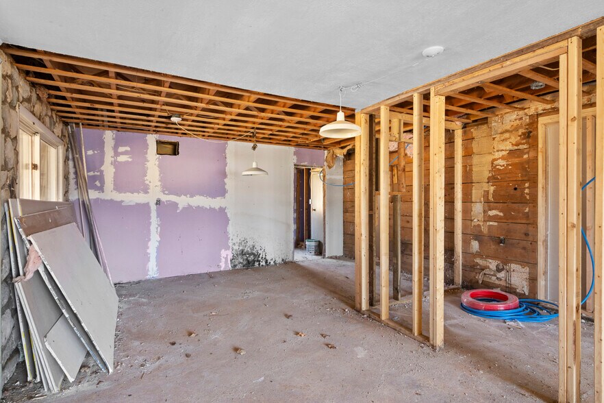 More Photos Of 7596 E State St, Central Lake Apartments For Sale