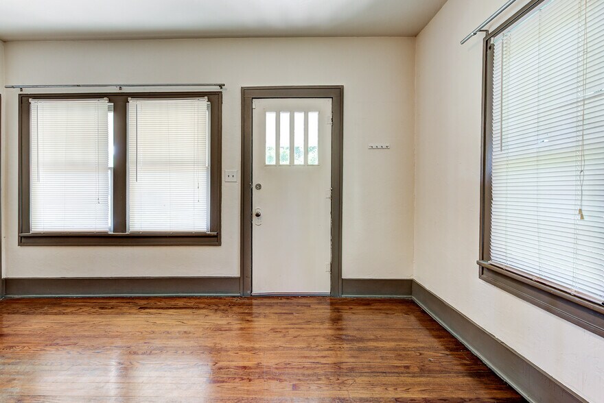 More Photos Of 408 Chautauqua Ave, Norman Multifamily For Sale