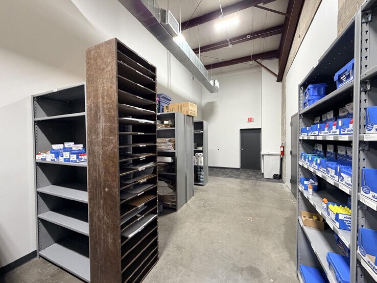 More Photos Of 4314 Centurion Dr, Bismarck Warehouse For Sale