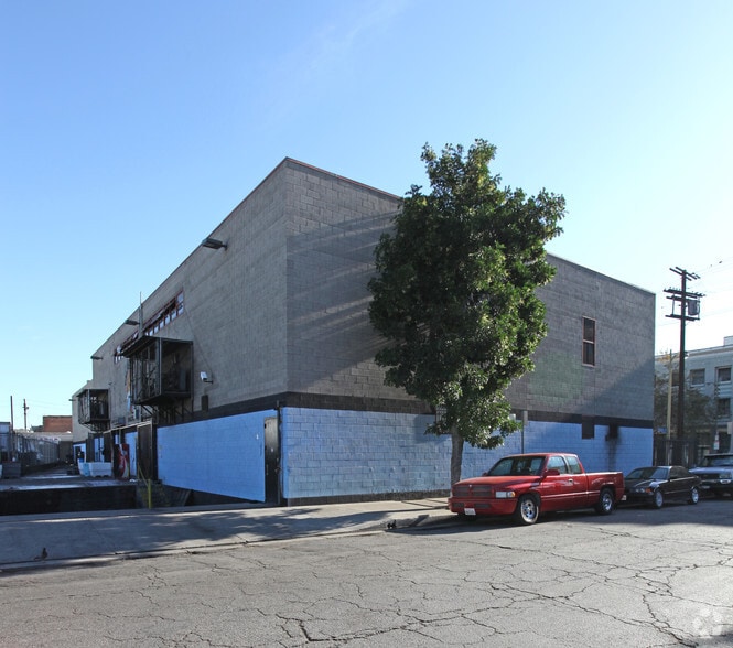 More Photos Of 1001 E 7th St, Los Angeles Warehouse For Lease