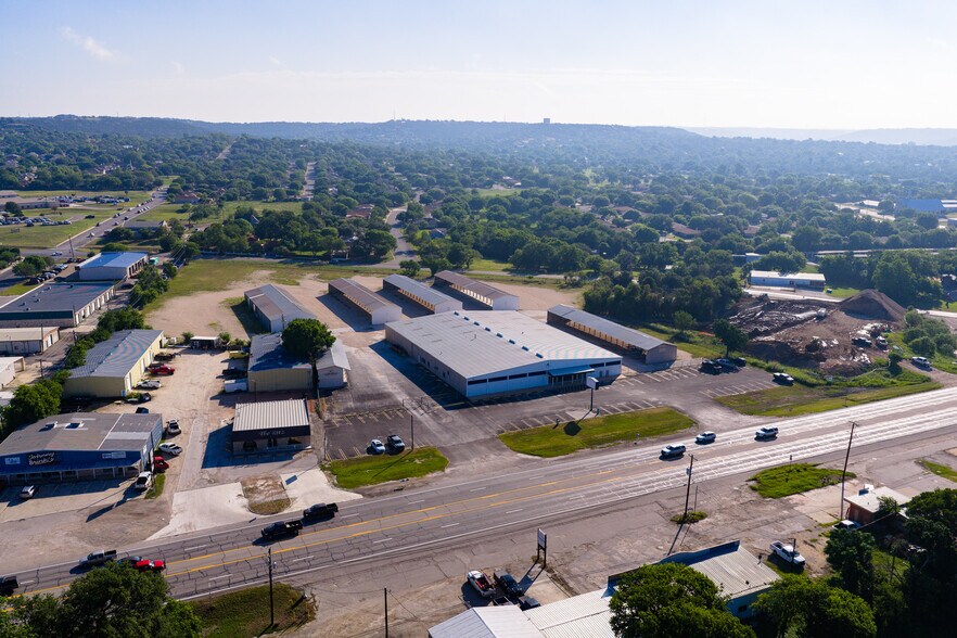 More Photos Of 1660 Junction Hwy, Kerrville Distribution For Lease