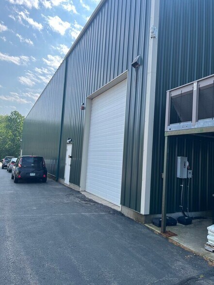 More Photos Of 431 Route 108, Somersworth Warehouse For Lease