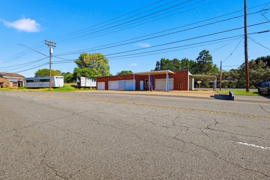 Primary Photo Of 679 E Main Ave, Taylorsville Flex For Sale
