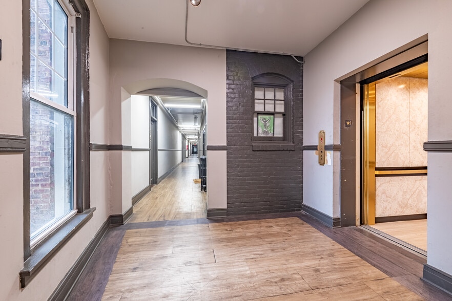 More Photos Of 508 N Tryon St N, Charlotte Apartments For Sale