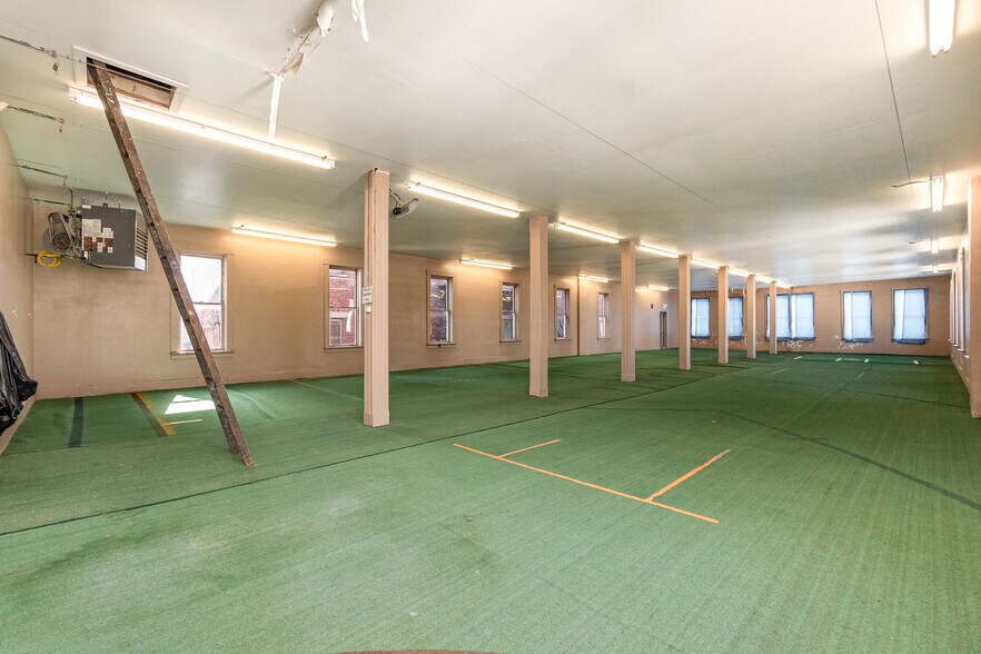 More Photos Of 222 W Plane St, Bethel Storefront For Sale