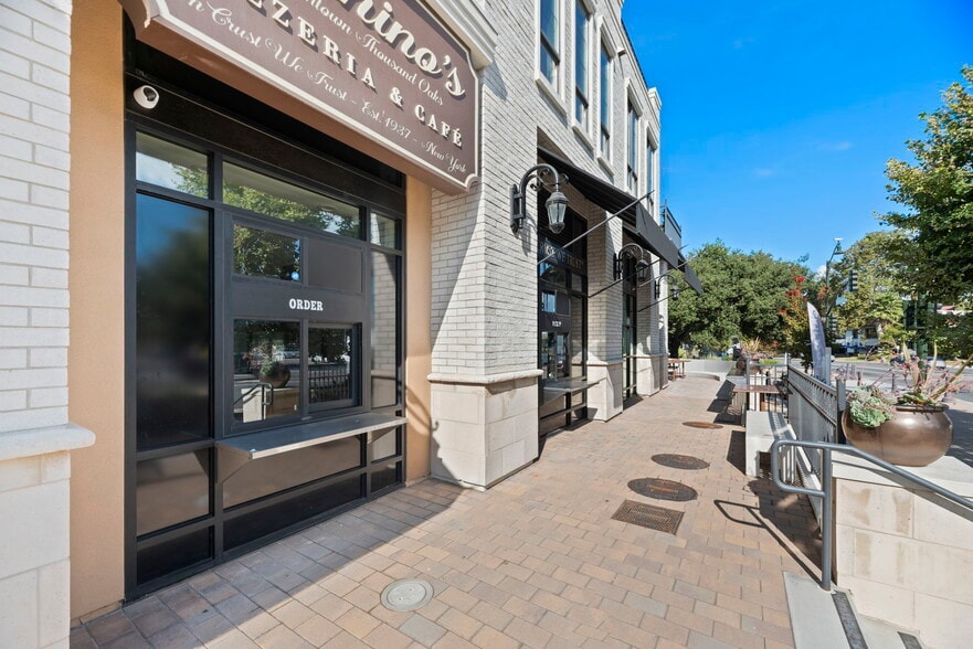 More Photos Of 1710 E Thousand Oaks Blvd, Thousand Oaks Apartments For Lease