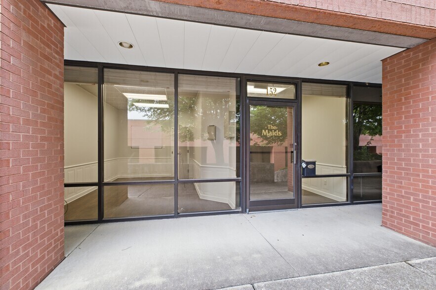 More Photos Of 104-176 Cude Ln, Madison Medical For Lease