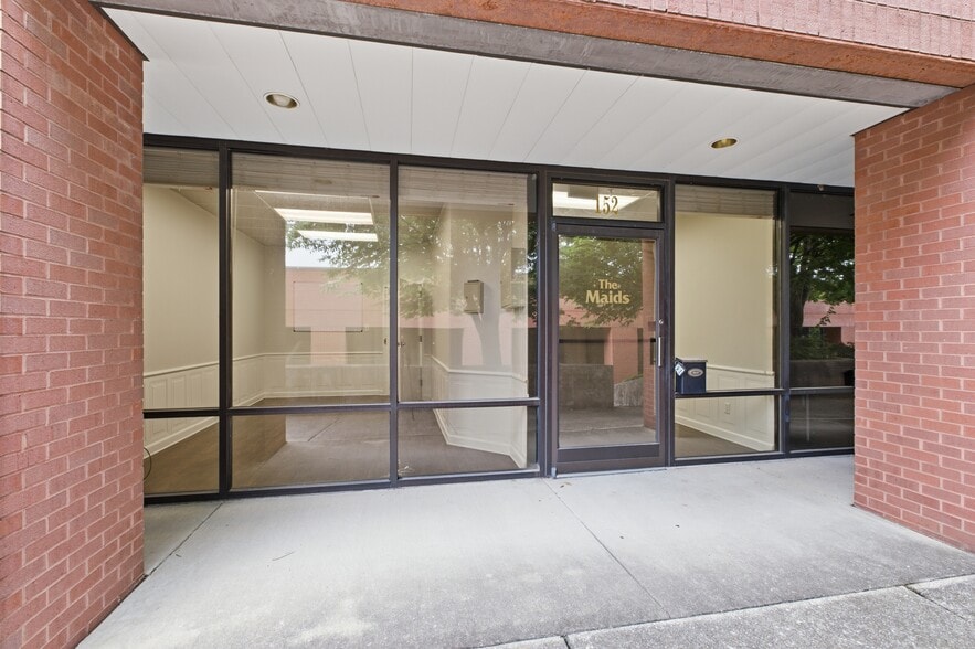 More Photos Of 104-176 Cude Ln, Madison Medical For Lease