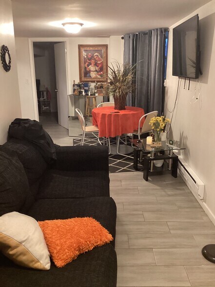 More Photos Of 2513 West St, Union City Apartments For Sale