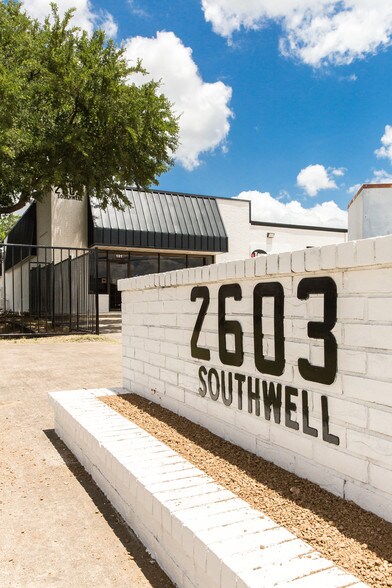 More Photos Of 2603 Southwell Rd, Dallas Light Distribution For Lease