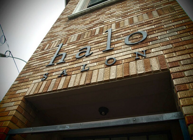 More Photos Of 2000-2018 NE Sandy Blvd, Portland Storefront Retail Office For Lease