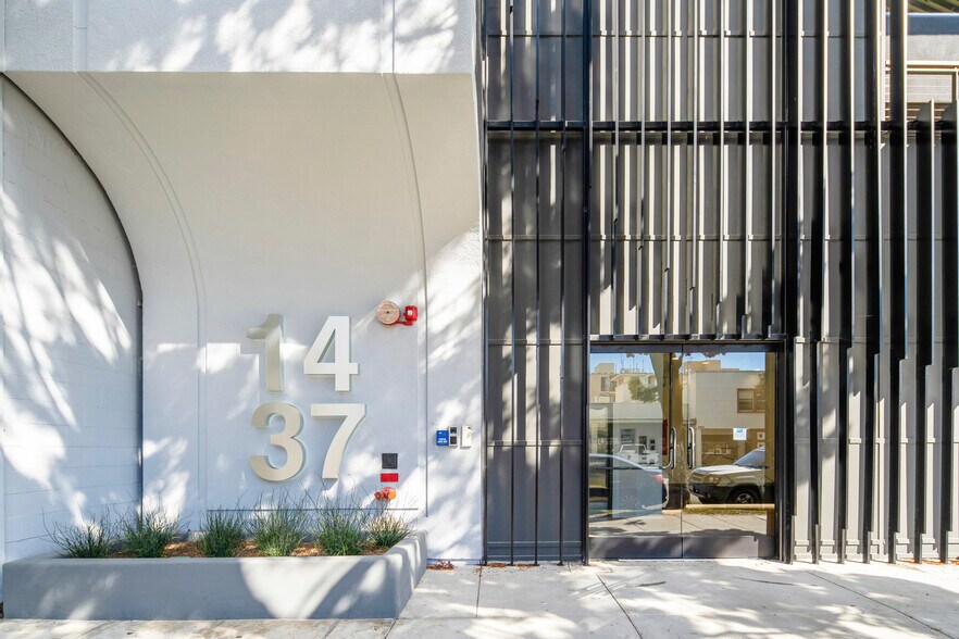 More Photos Of 1437 7th St, Santa Monica Office For Lease