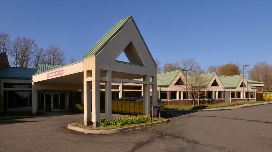 More Photos Of 7 Century Hill Dr, Latham Office For Lease