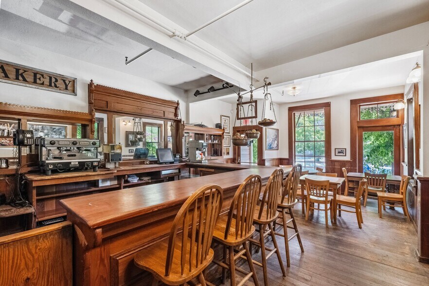 More Photos Of 3731 Main st, Occidental Restaurant For Sale