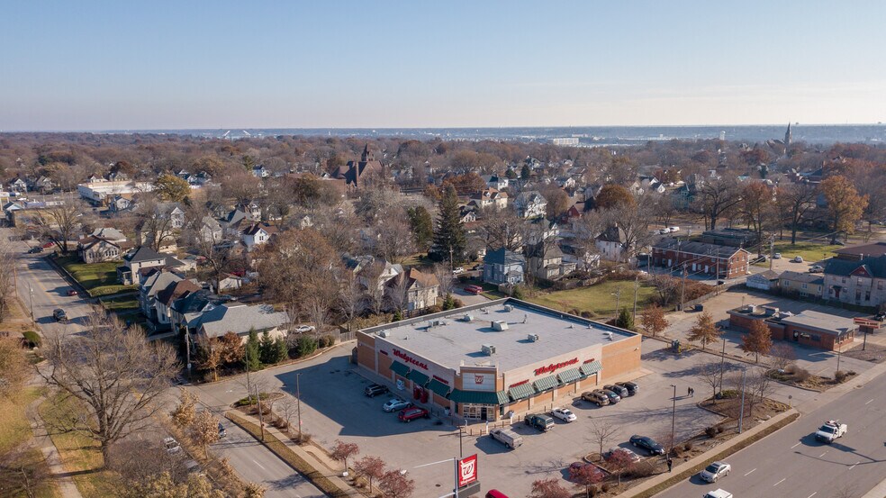 More Photos Of 1805 Brady St, Davenport Drugstore For Sale