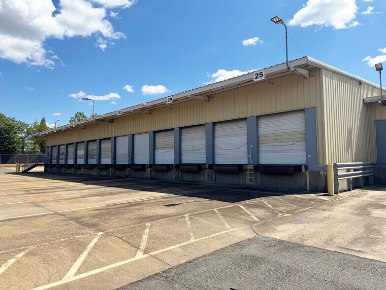 Primary Photo Of 10451 Colonel Ct, Manassas Park Truck Terminal For Lease