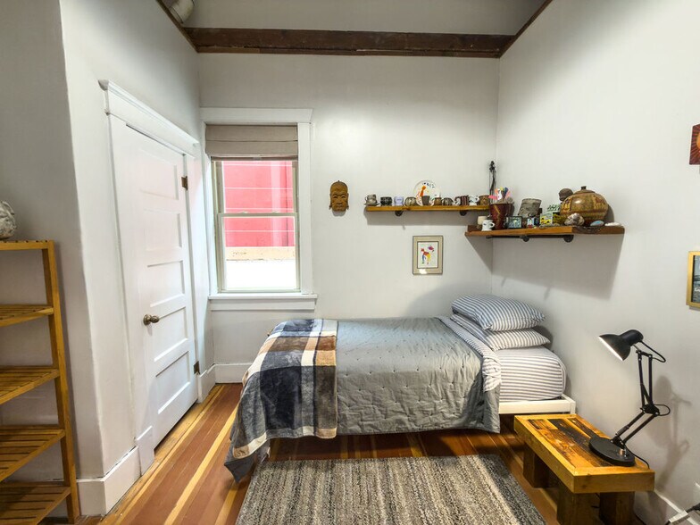 More Photos Of 182 S Main St, Helper General Retail For Sale