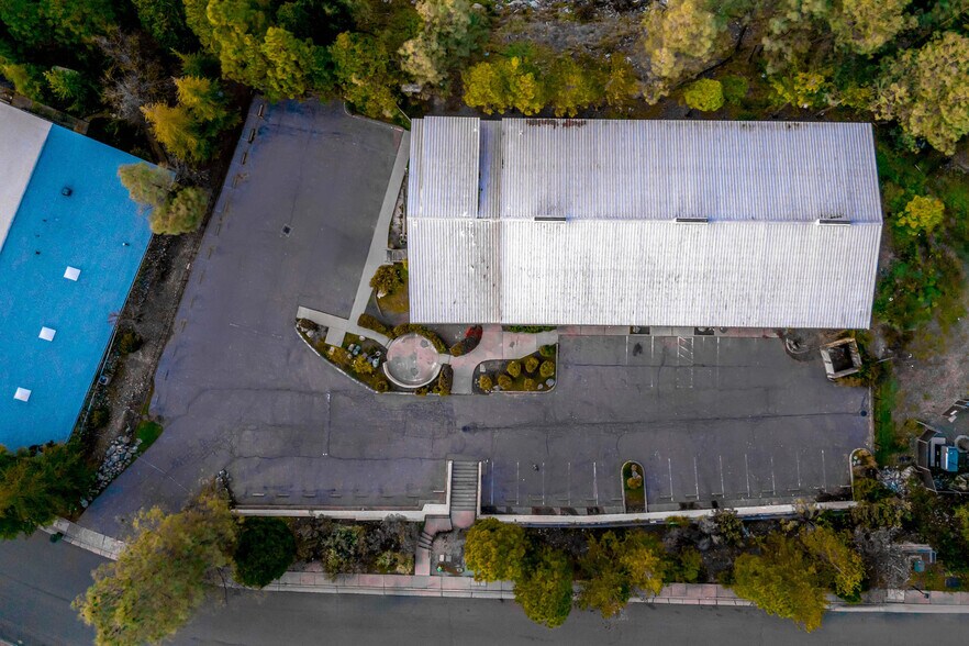 More Photos Of 957 Golden Gate Ter, Grass Valley Sports And Entertainment For Sale