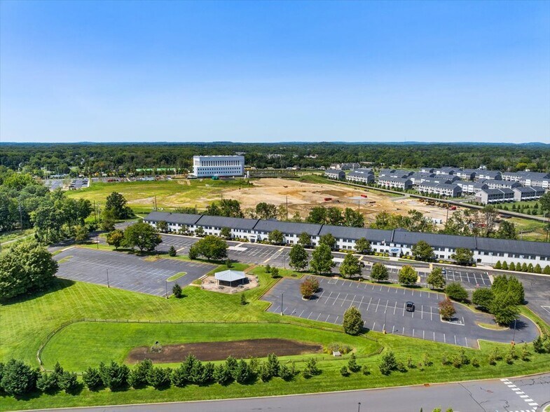 More Photos Of 1 Radar Way, Tinton Falls Office For Lease