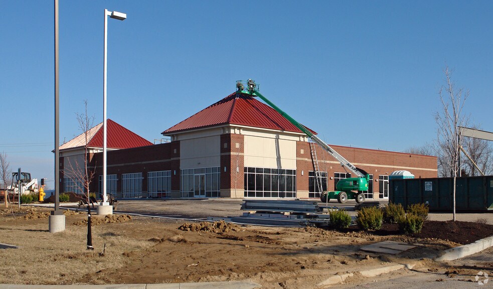 More Photos Of 2151 North Bend Rd, Hebron Freestanding For Lease