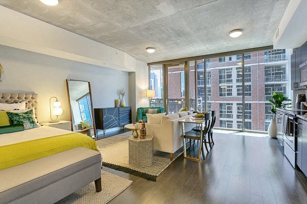 More Photos Of 1701 Payne St, Dallas Apartments For Lease