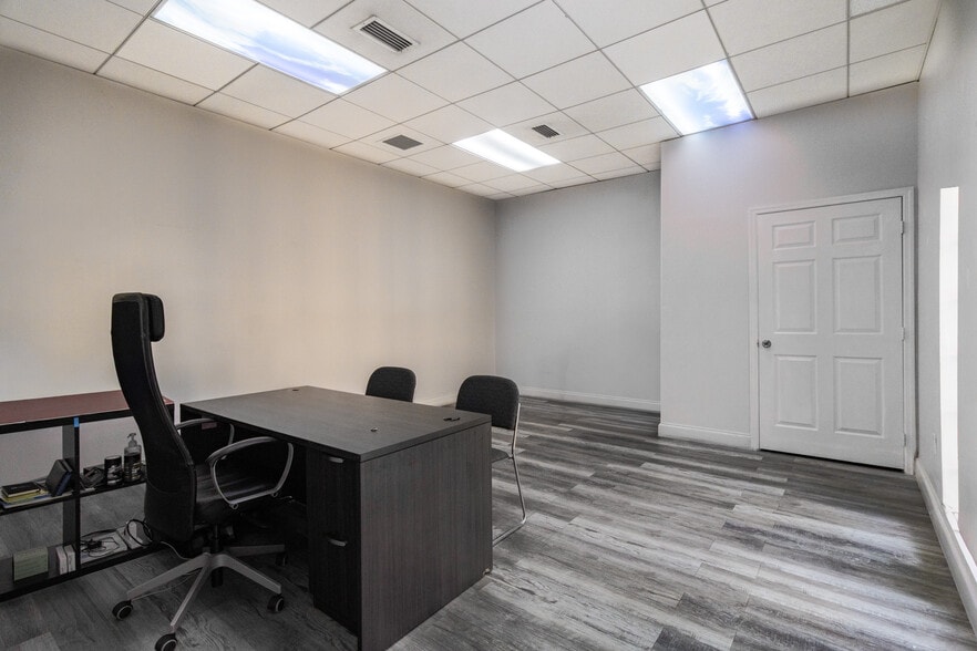 More Photos Of 3337 NW 74th Ave, Miami Warehouse For Sale