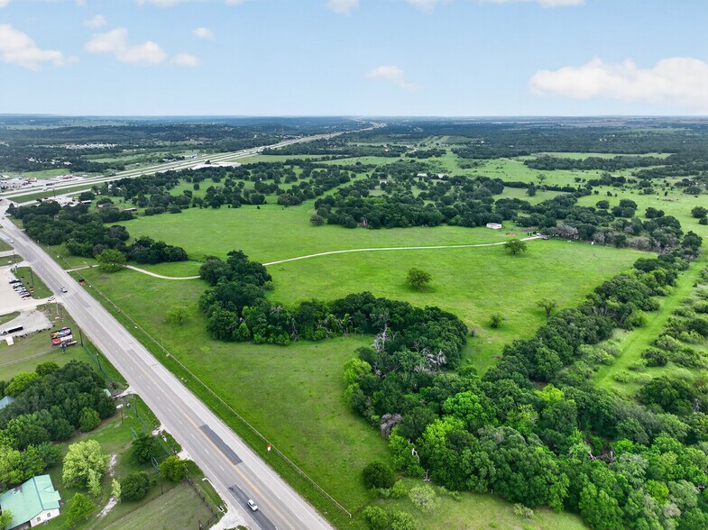 More Photos Of 14145 US-281, Santo Specialty For Sale