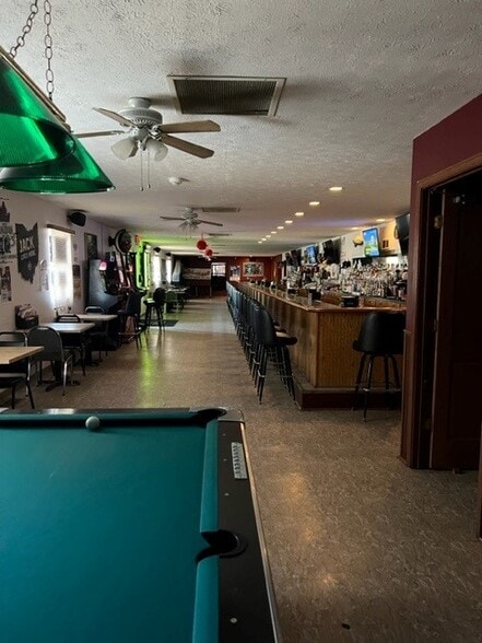 More Photos Of 641 Massillon Rd, Akron Restaurant For Sale