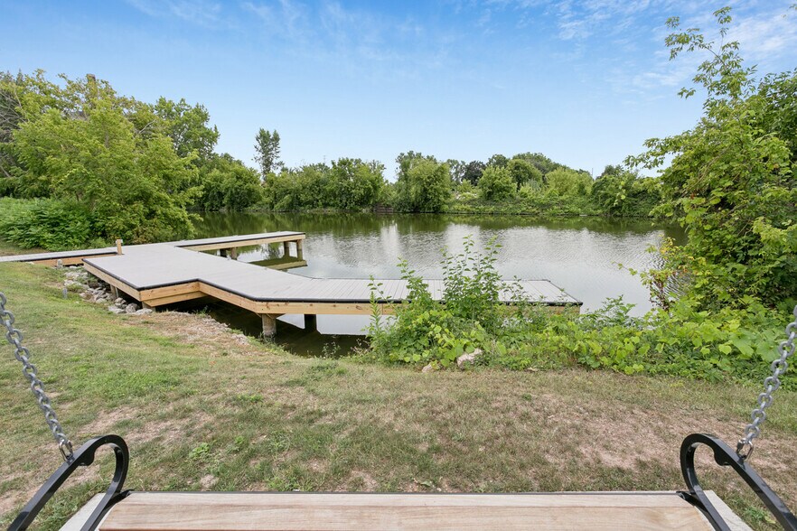 More Photos Of 100 Water St, Menasha General Retail For Sale