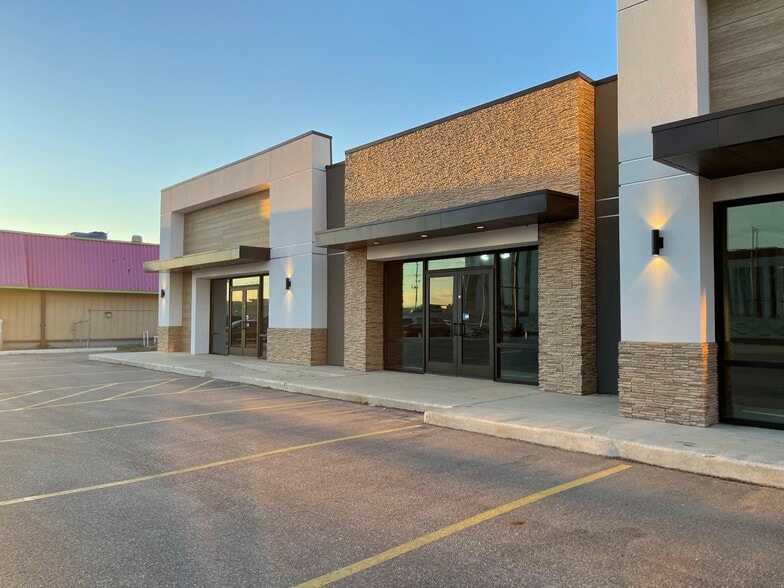 More Photos Of 1199 Nasa Pky, Houston Restaurant For Lease