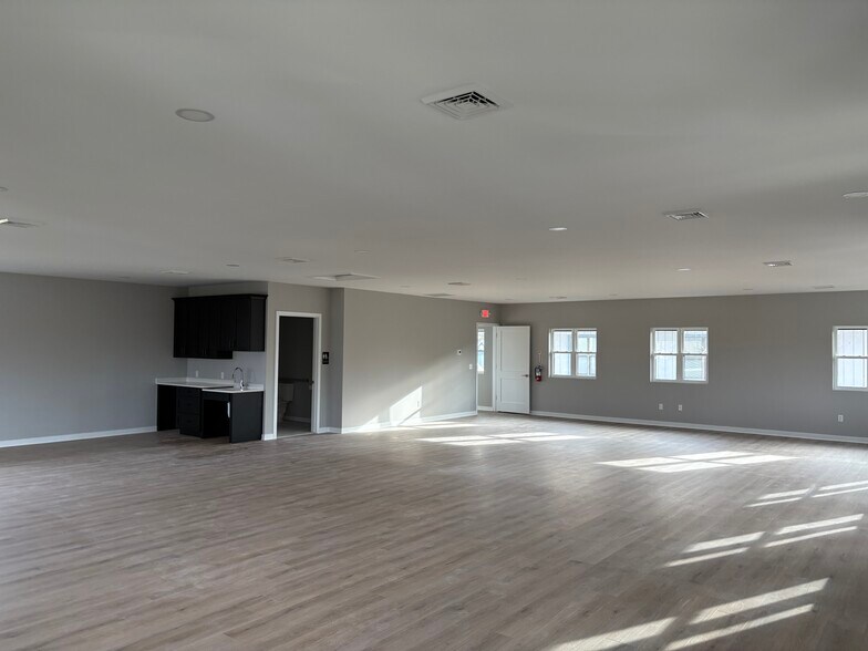 More Photos Of 408 Bethel Rd, Somers Point Office For Sale