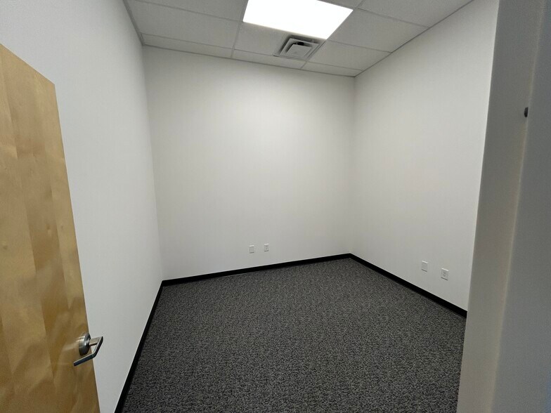 More Photos Of 150 Southridge Pky, Bessemer City Distribution For Lease