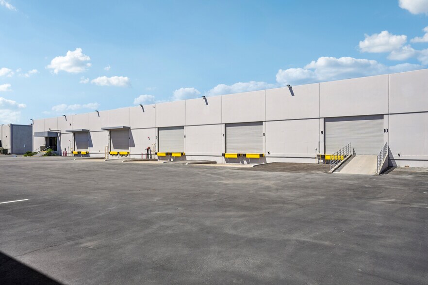 More Photos Of 6781 8th St, Buena Park Unknown For Lease