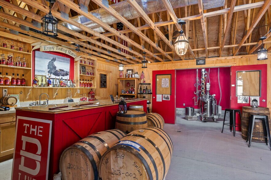 More Photos Of 4465 W Augusta Chatham Rd, Augusta Winery Vineyard For Sale