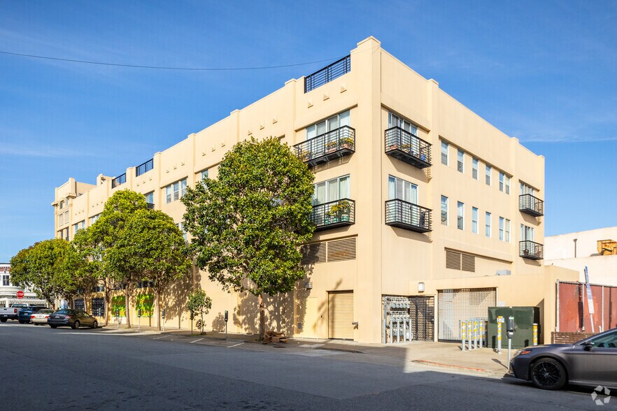 More Photos Of 745 Clement St, San Francisco Apartments For Lease