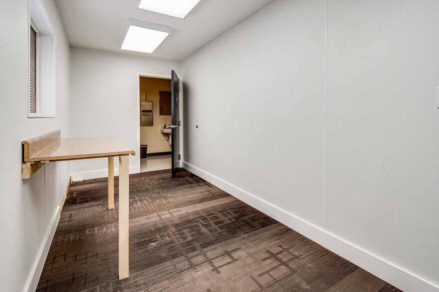 More Photos Of 4295 Brogdon Exchange, Suwanee Warehouse For Sale