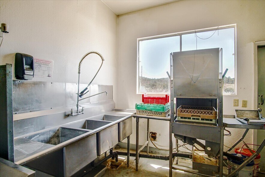 More Photos Of 70226 Jolon Rd, Bradley Restaurant For Sale