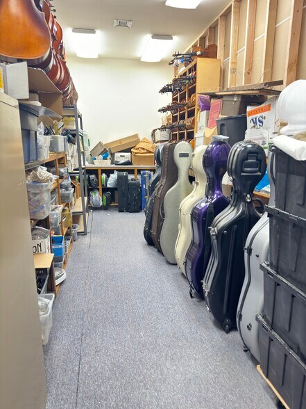 More Photos Of 110 S Elliott Rd, Newberg Office For Lease