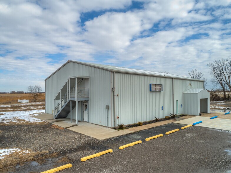 More Photos Of 26243 State Highway 51, Wagoner Medical For Sale