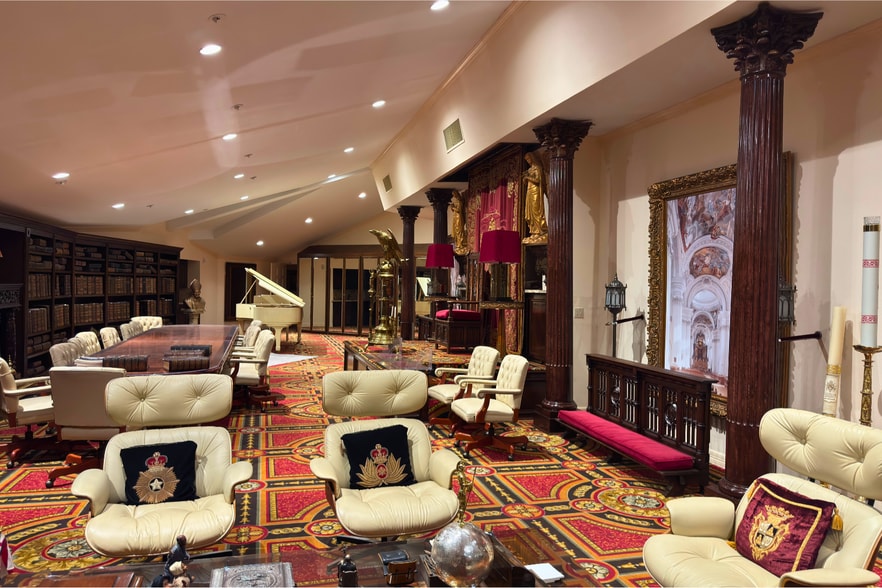 More Photos Of 9101 Airline Dr, Houston Religious Facility For Sale