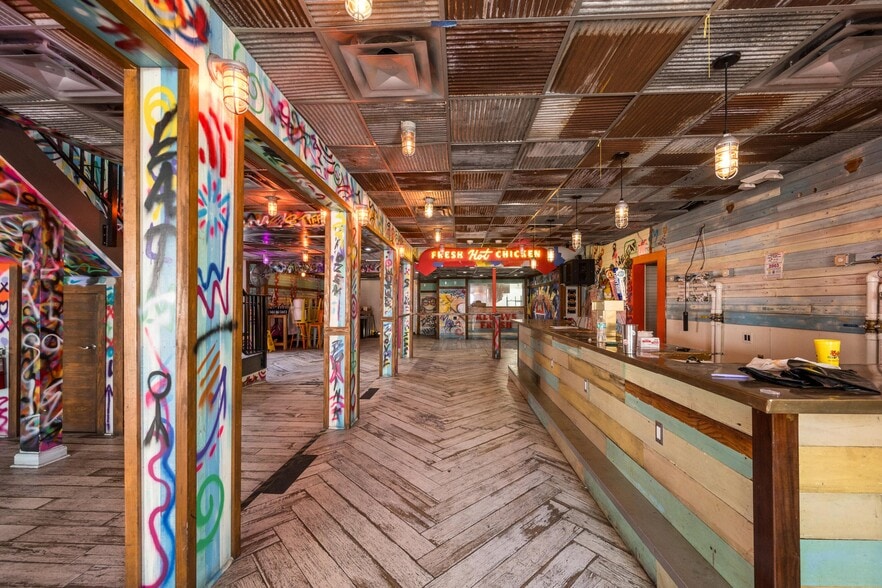 More Photos Of 221 Duval St, Key West Restaurant For Lease