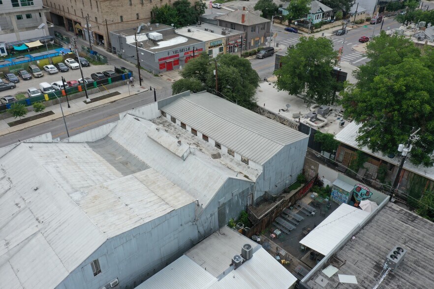 More Photos Of 701-713 Red River St, Austin Freestanding For Sale