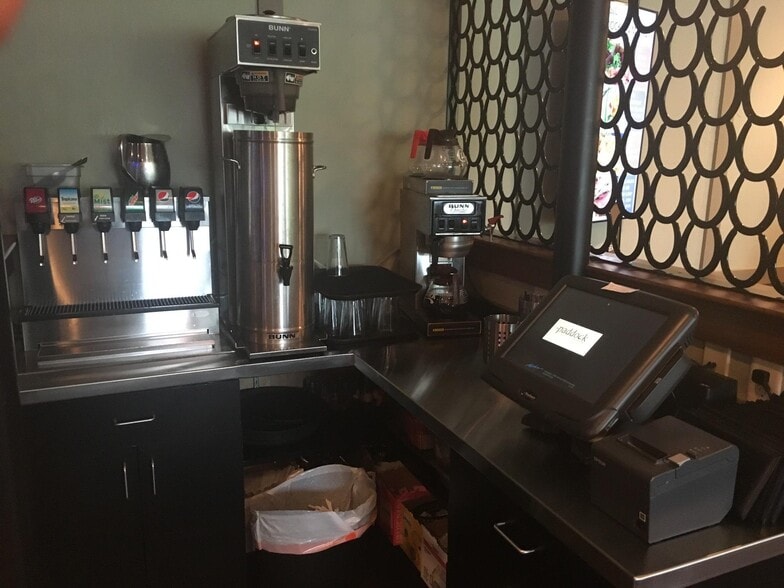 More Photos Of 3406 E Market St, York Restaurant For Lease