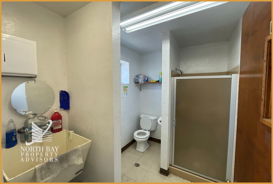 More Photos Of 978 Kaiser Rd, Napa Warehouse For Sale