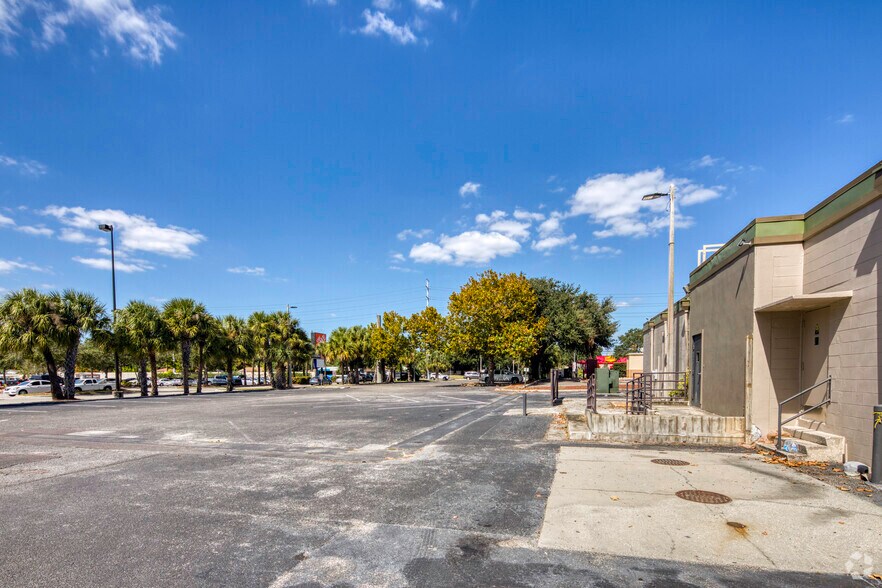 More Photos Of 1902 N Dale Mabry Hwy, Tampa Restaurant For Lease